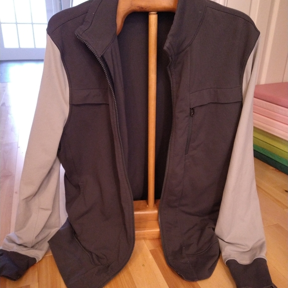 lululemon athletica Other - L Lululemon two tone gray jacket